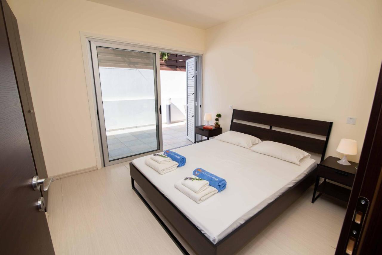 Apartment Trident 4
