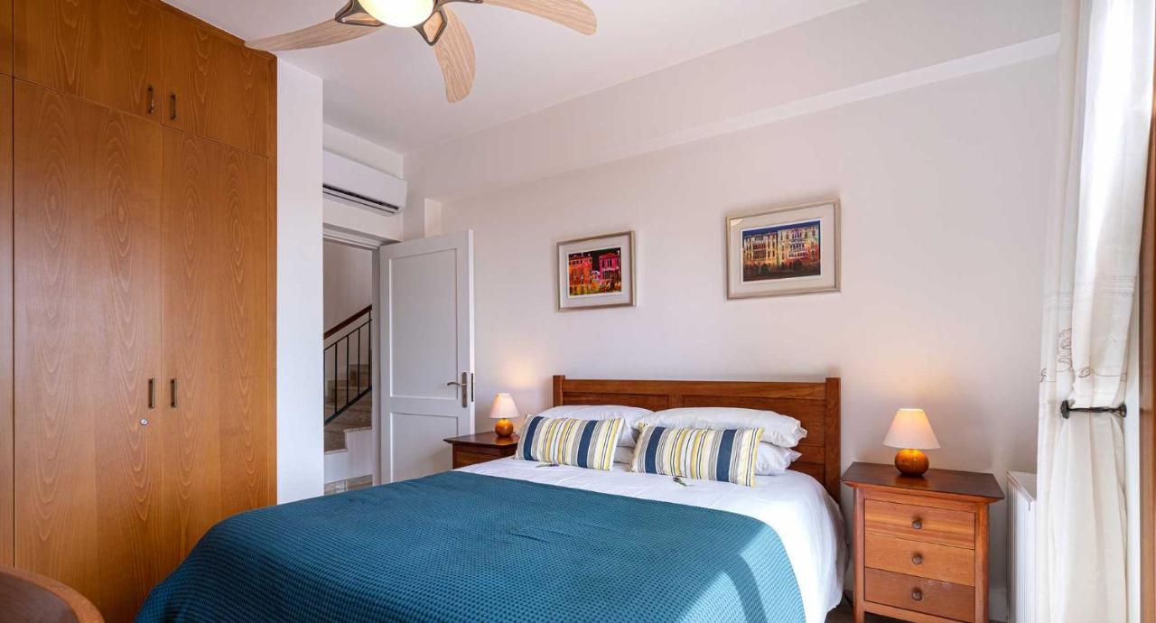 Villa 4 Bedroom Helidoni With Private Infinity Pool, Aphrodite Hills Kouklia