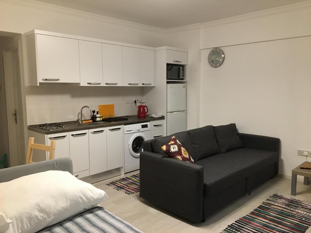 Royal Life Poseidon Apartment