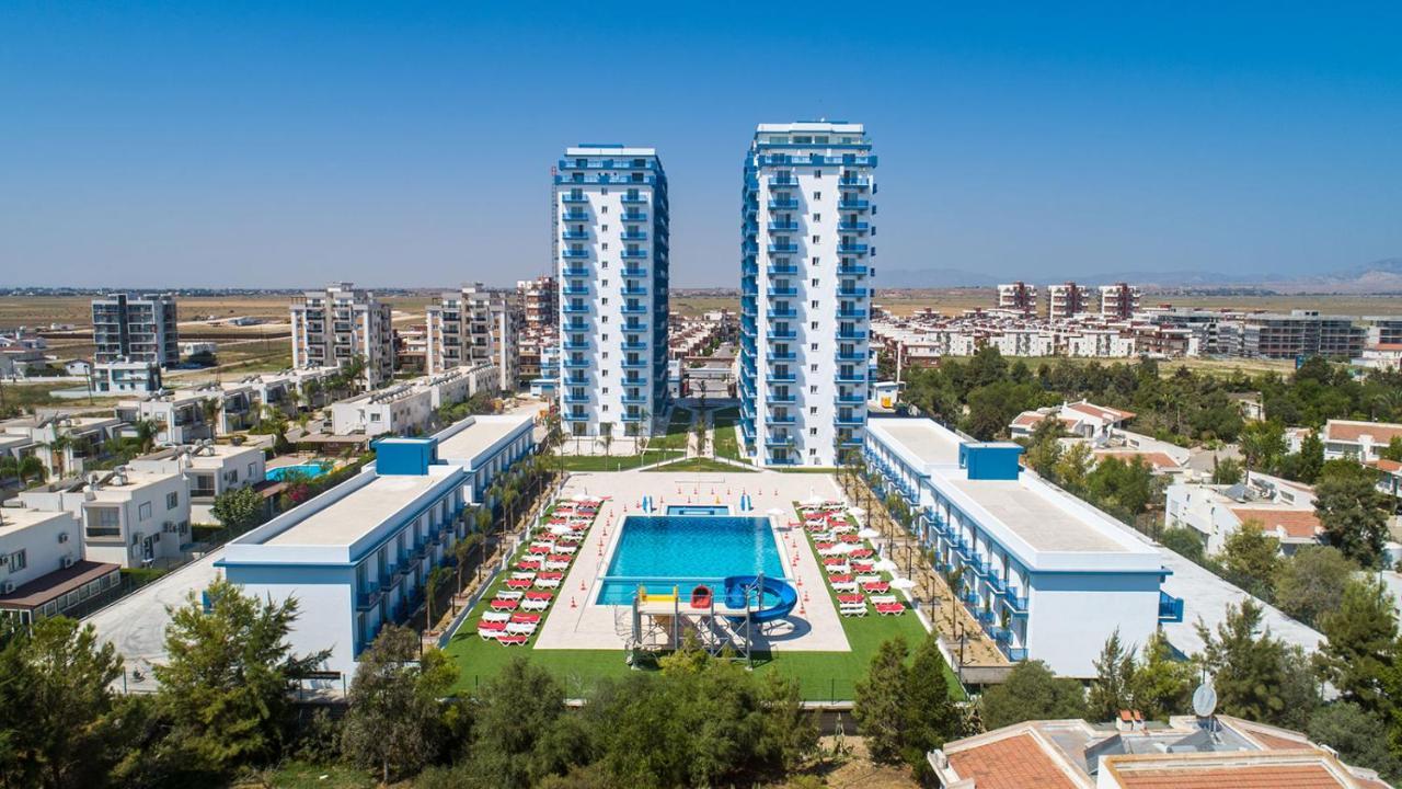 Royal Life Poseidon Apartment Trikomo