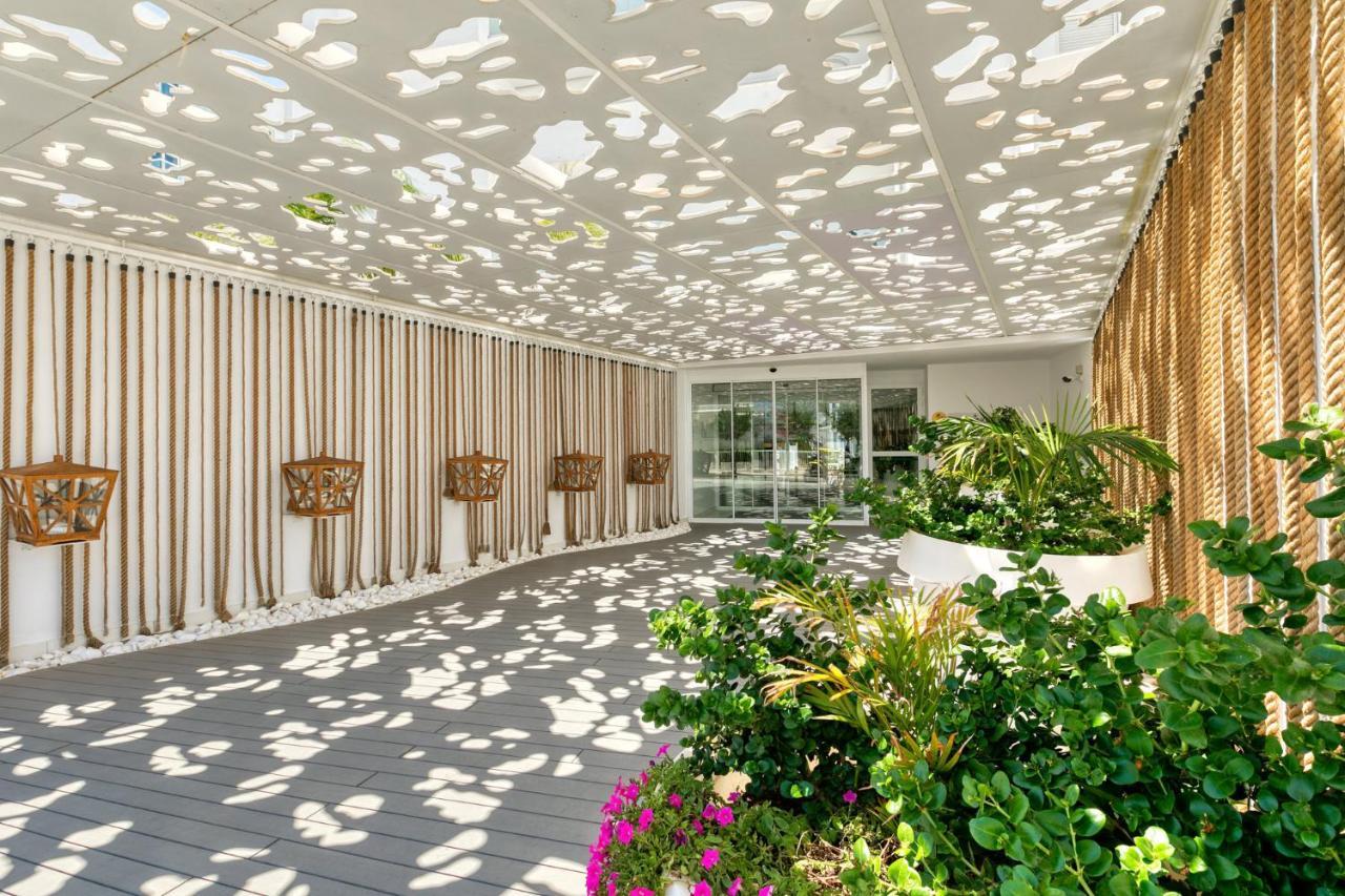 Hotel King Jason - Designed For Adults By Louis 4*