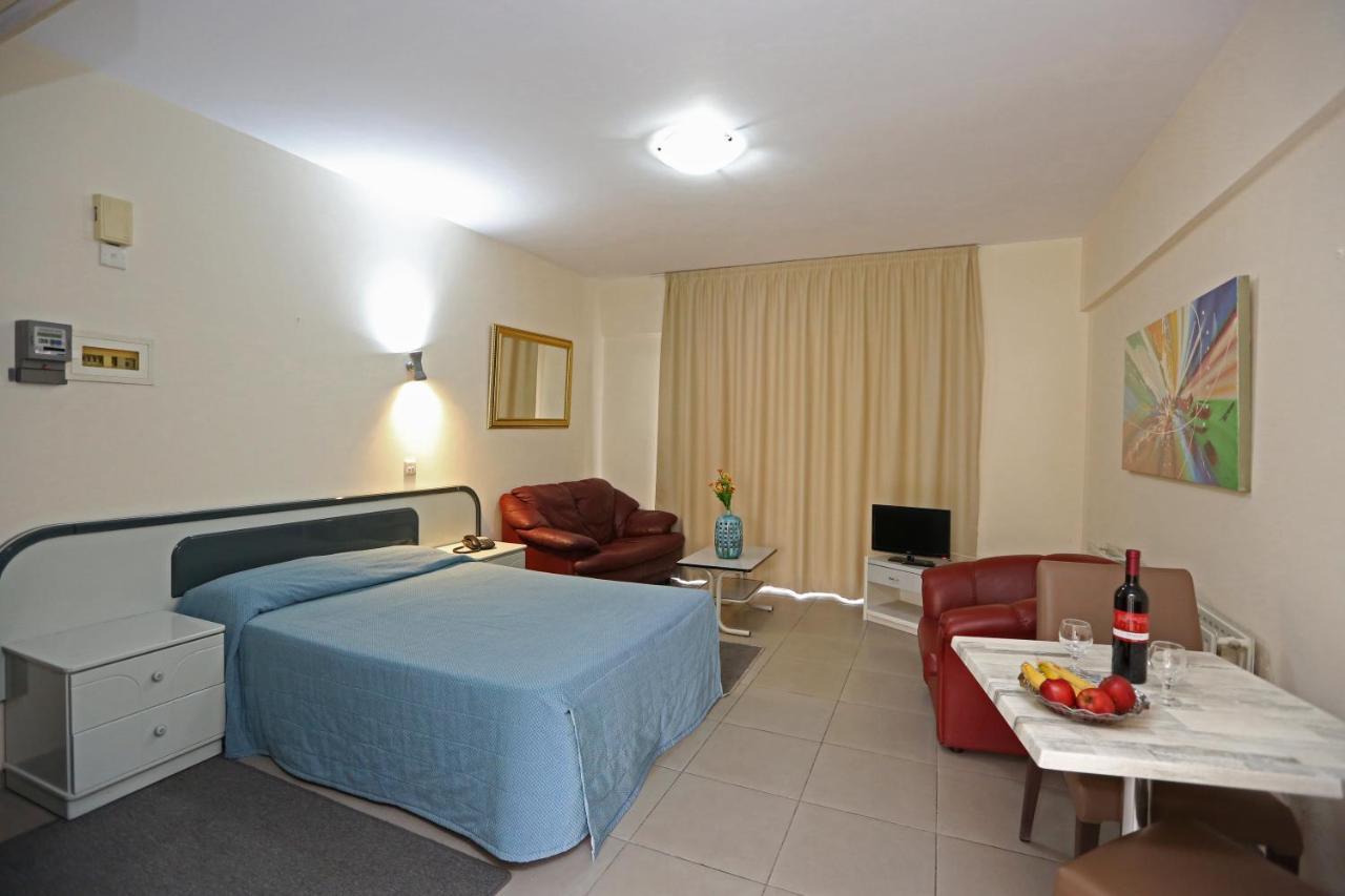 Aparthotel Sunquest Gardens Holiday Limassol
