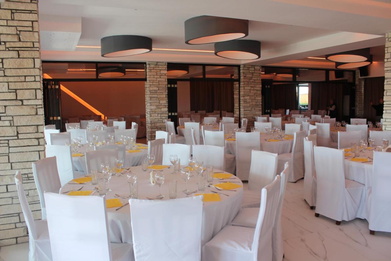 Aparthotel Petsas