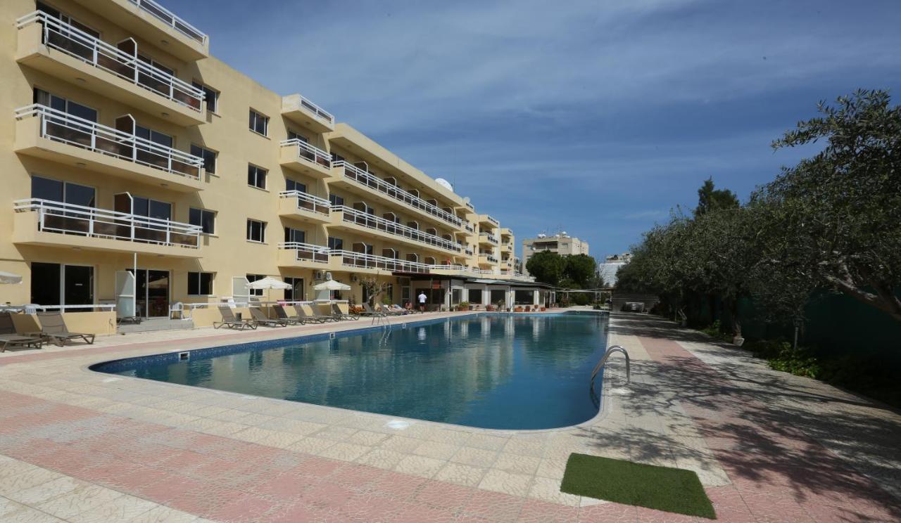 Aparthotel Sunquest Gardens Holiday 3*