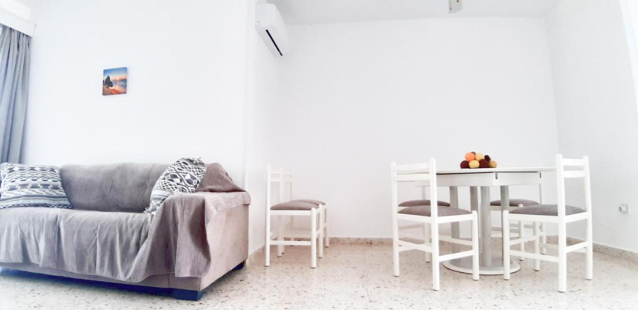 Cyprus Apartment *