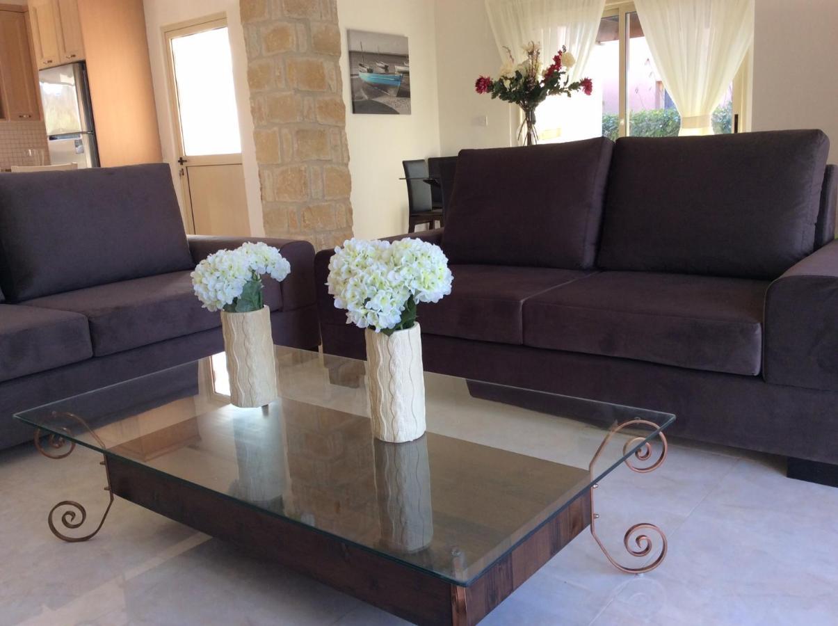 Dream House Latchi Villa *
