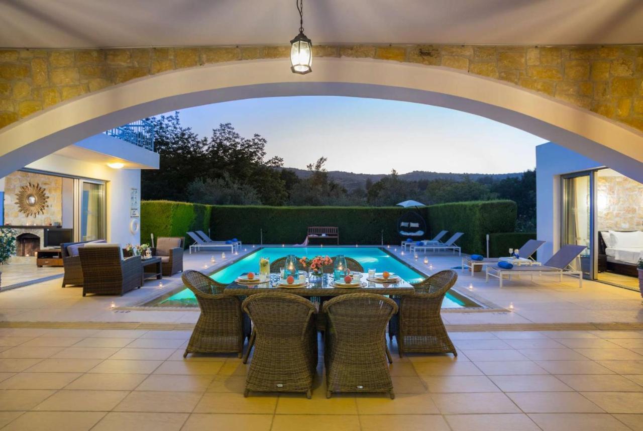 Stephanos Villa