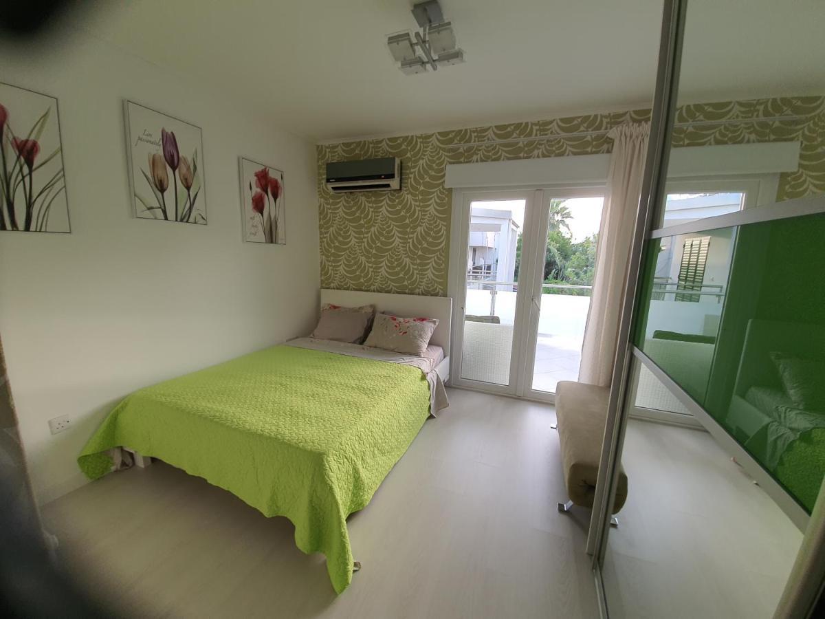 Trinidad Complex Apartment