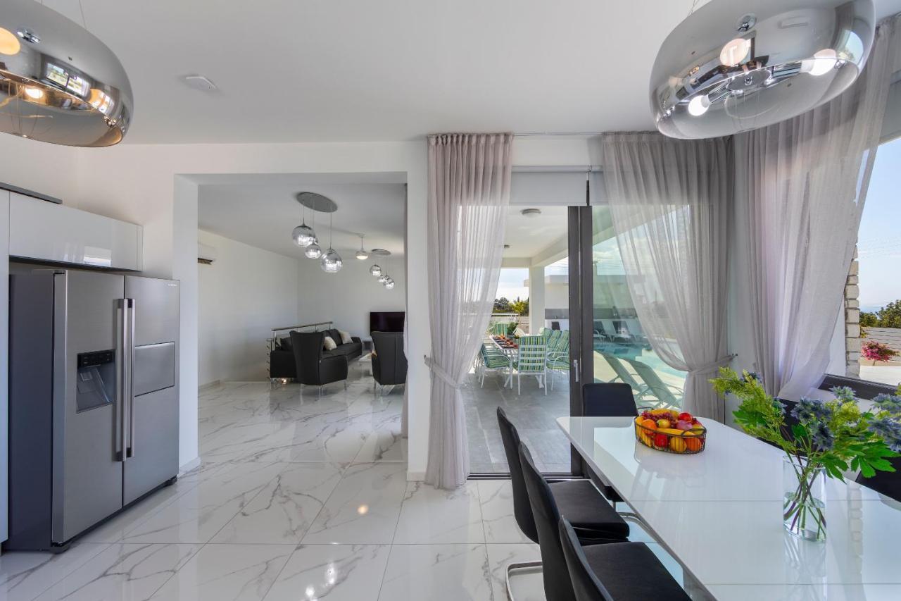 Pleiades Villa *