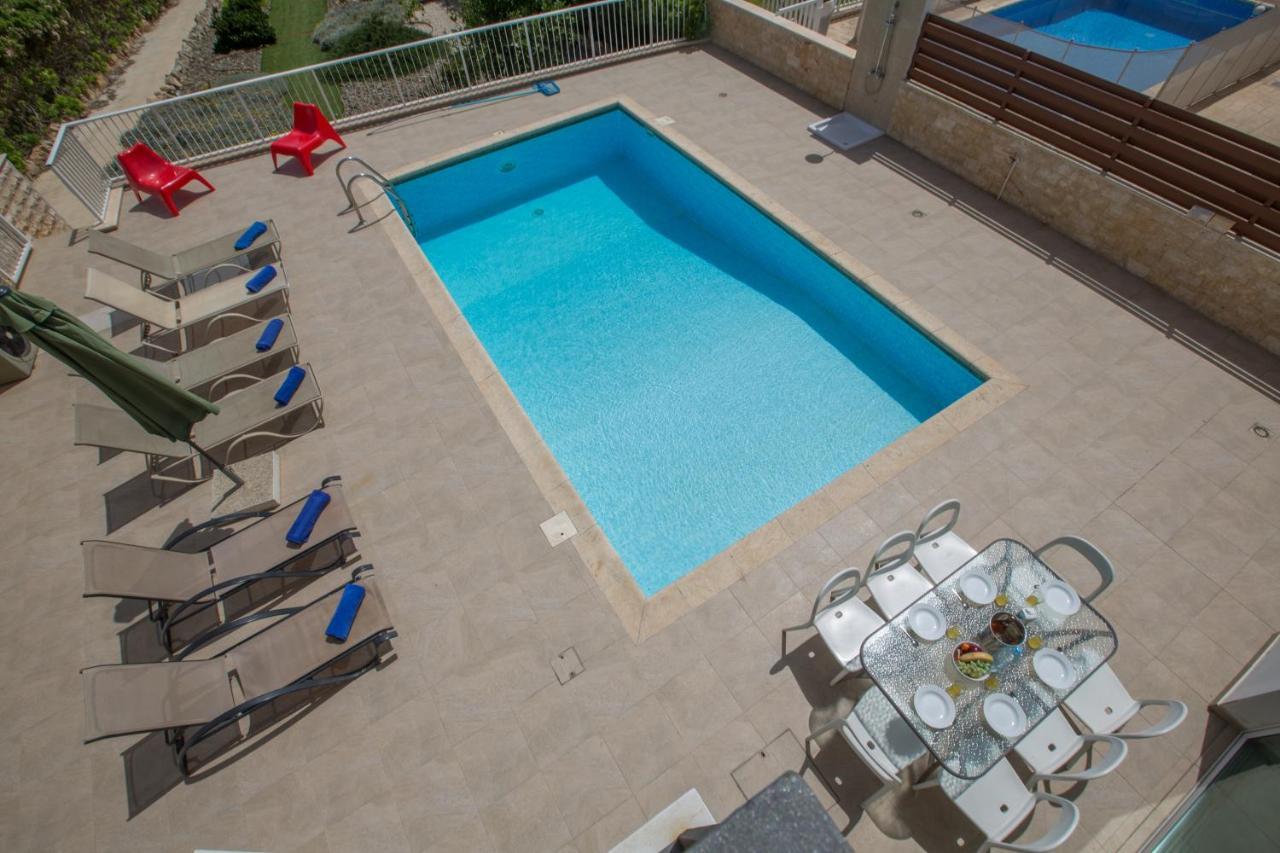 Shaye Front Line Protaras