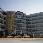 Green Holiday Village