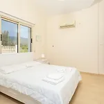 Villa Rose