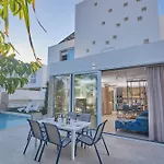 Vie Bleu Villas