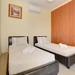 Nissi Villa Crystal