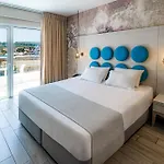 Vangelis Hotel&Suites
