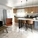 Cosy Refurbished Apt City Centre