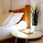 H&O Kings Palace Sea View Apartment