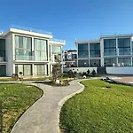 Siesta Beachfront Apartments