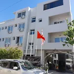 Lighthouse Otel