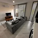 Kyrenia Center, 1Room Bluepalm Site With Pool