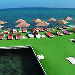 Lapethos Resort Hotel & Casino