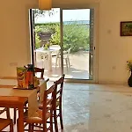 Larnaka Beach House 3