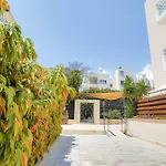Vega Apartments