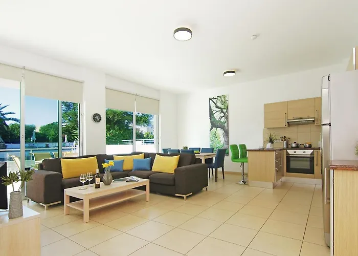 Calypso - Coralli Beachfront Apartment