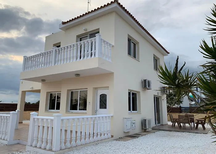 Moonlight Sea View Villa