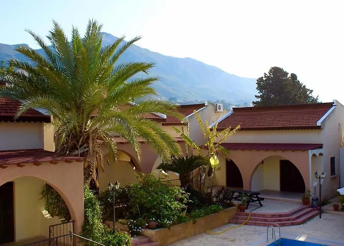Five Fingers Holiday Bungalows
