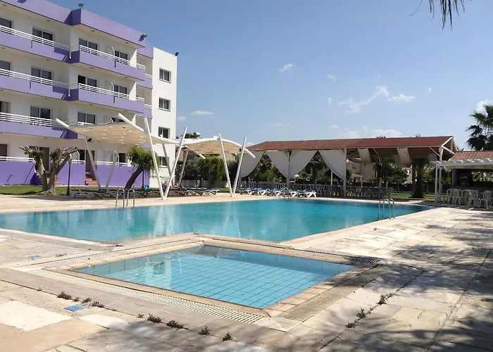 Valana Hotel Apartments