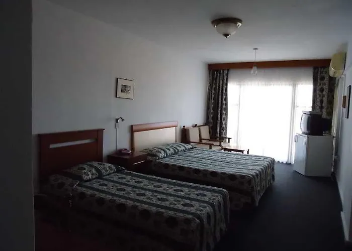 Harbour Scene Hotel