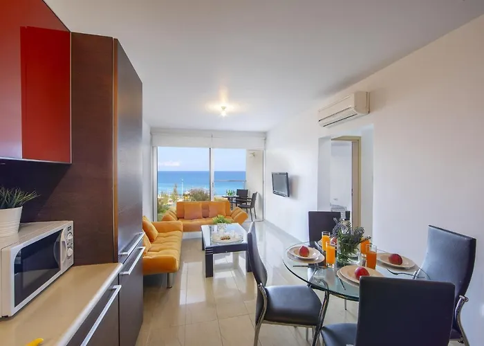One Bedroom Apartment In Fig Tree Bay