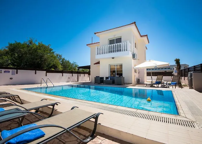 Nissi Villa Crystal