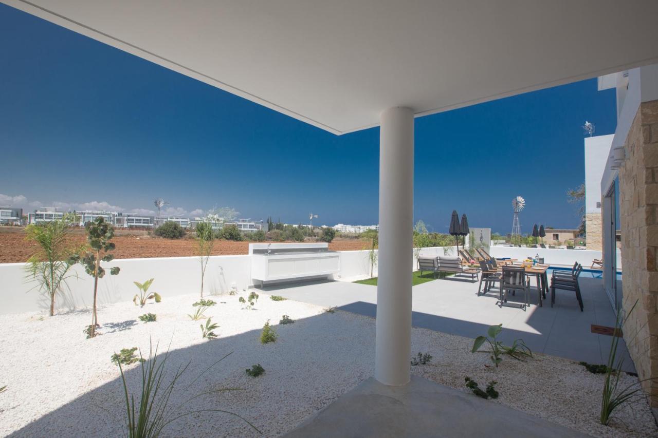 Vie Bleu * Protaras