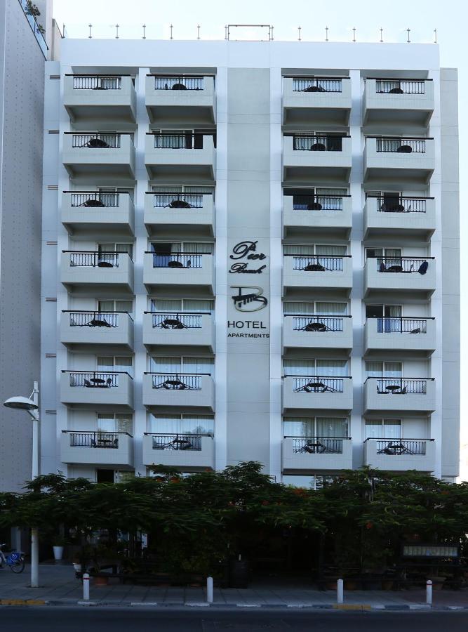 Pier Aparthotel