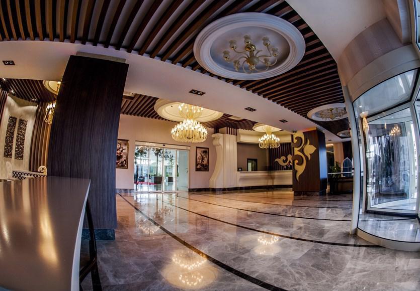 Ada Hotel