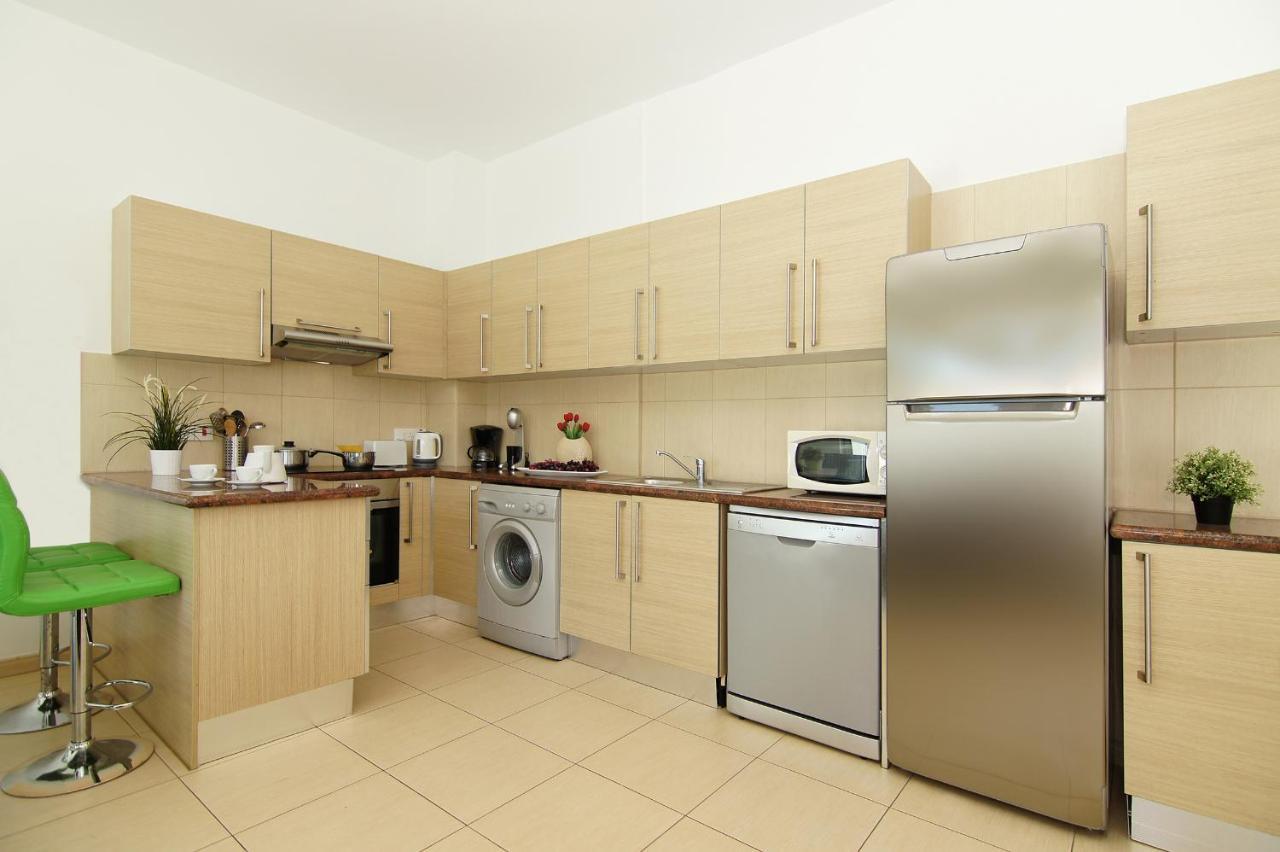 Calypso - Coralli Beachfront Apartment Protaras
