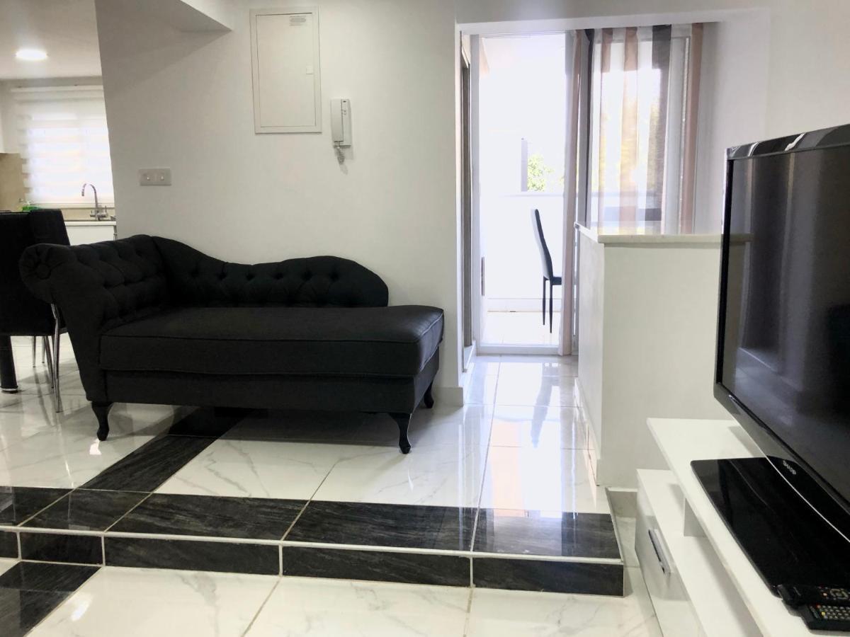 Seafront - 2 Bedroom Modern Limassol