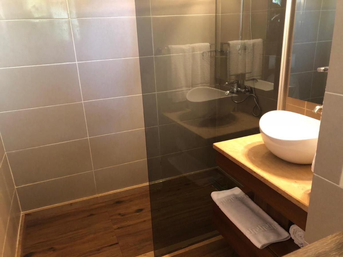 High Life Hotel Kazaphani