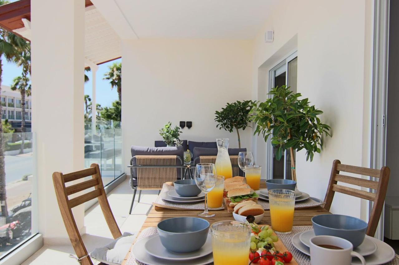 Apartment Phaedrus Living: Seaview Luxury Flat Limnaria 151 *