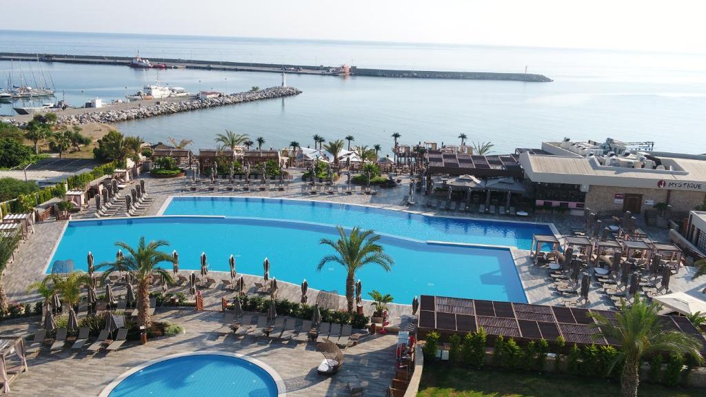 Lord's Palace 5*
