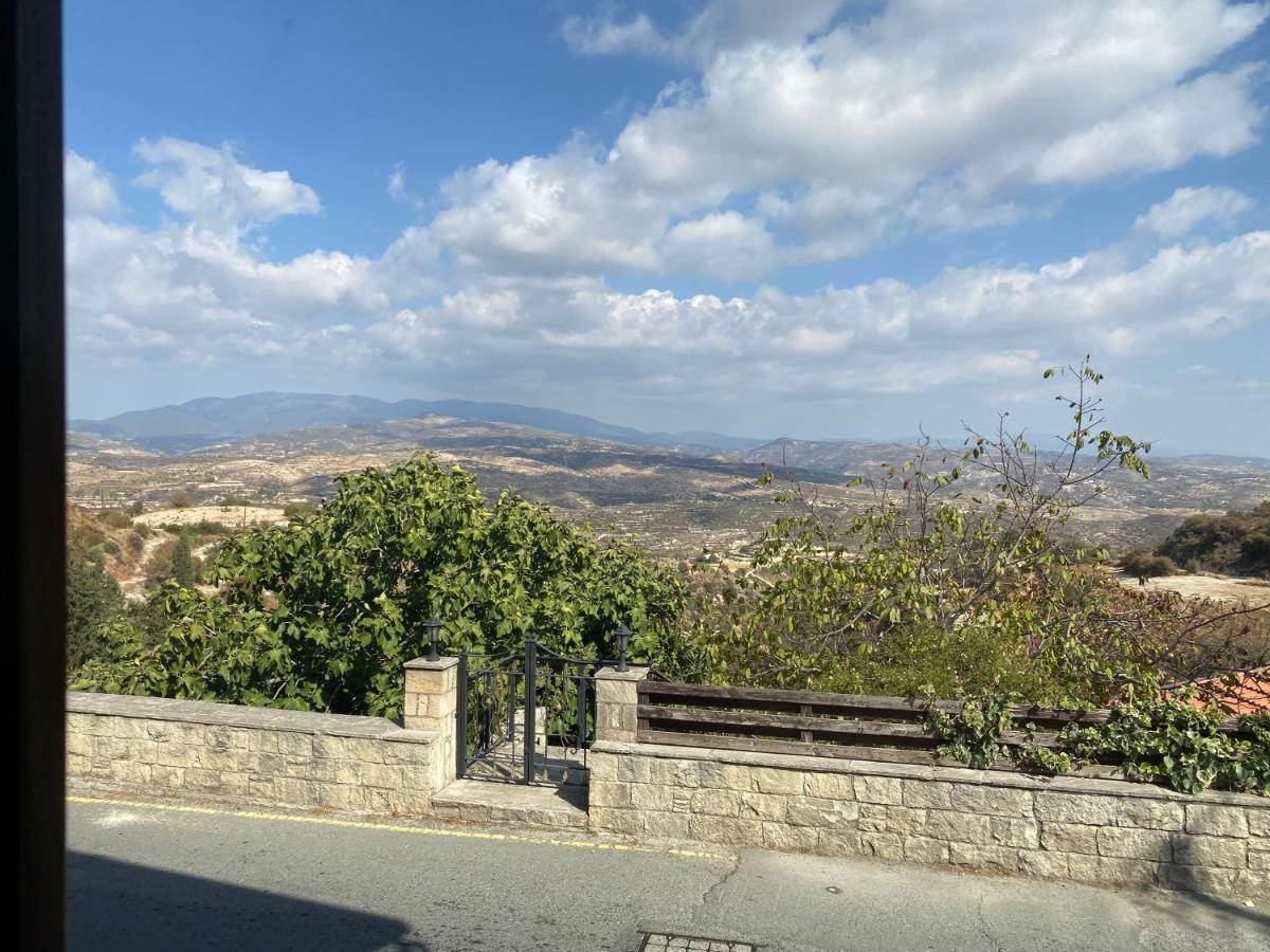 Pachna - Village Life Country house Limassol