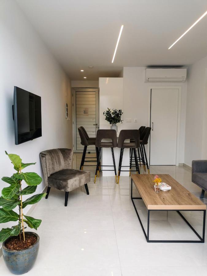 Phaedrus Living Apartamento