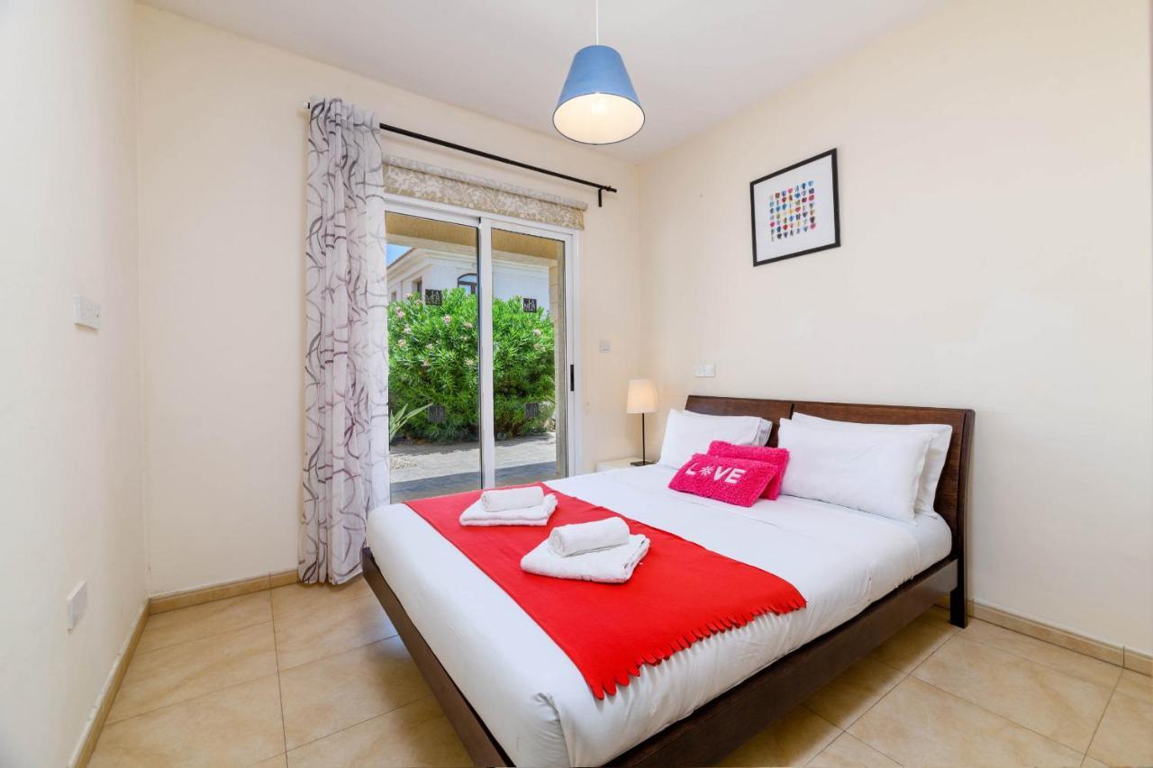 Blue Water Bay Villa *