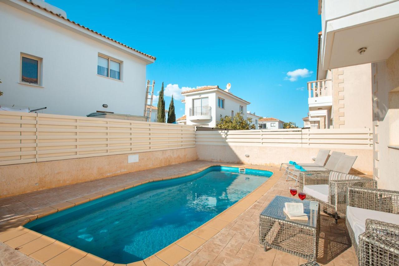 035 Villa Protaras