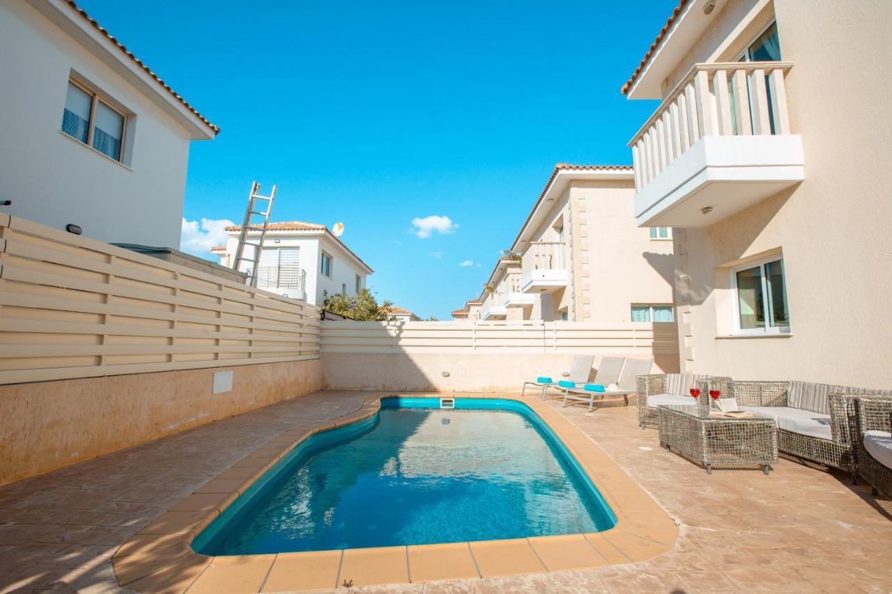 035 Villa