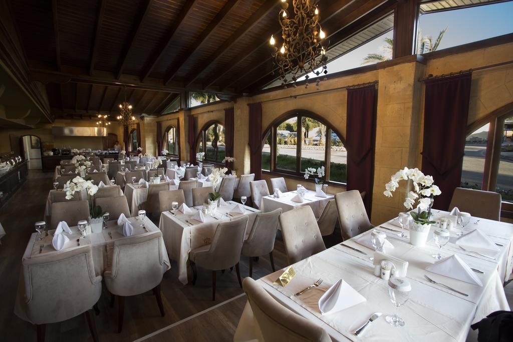 Le Chateau Lambousa Hotel Lapithos (Northern Cyprus)