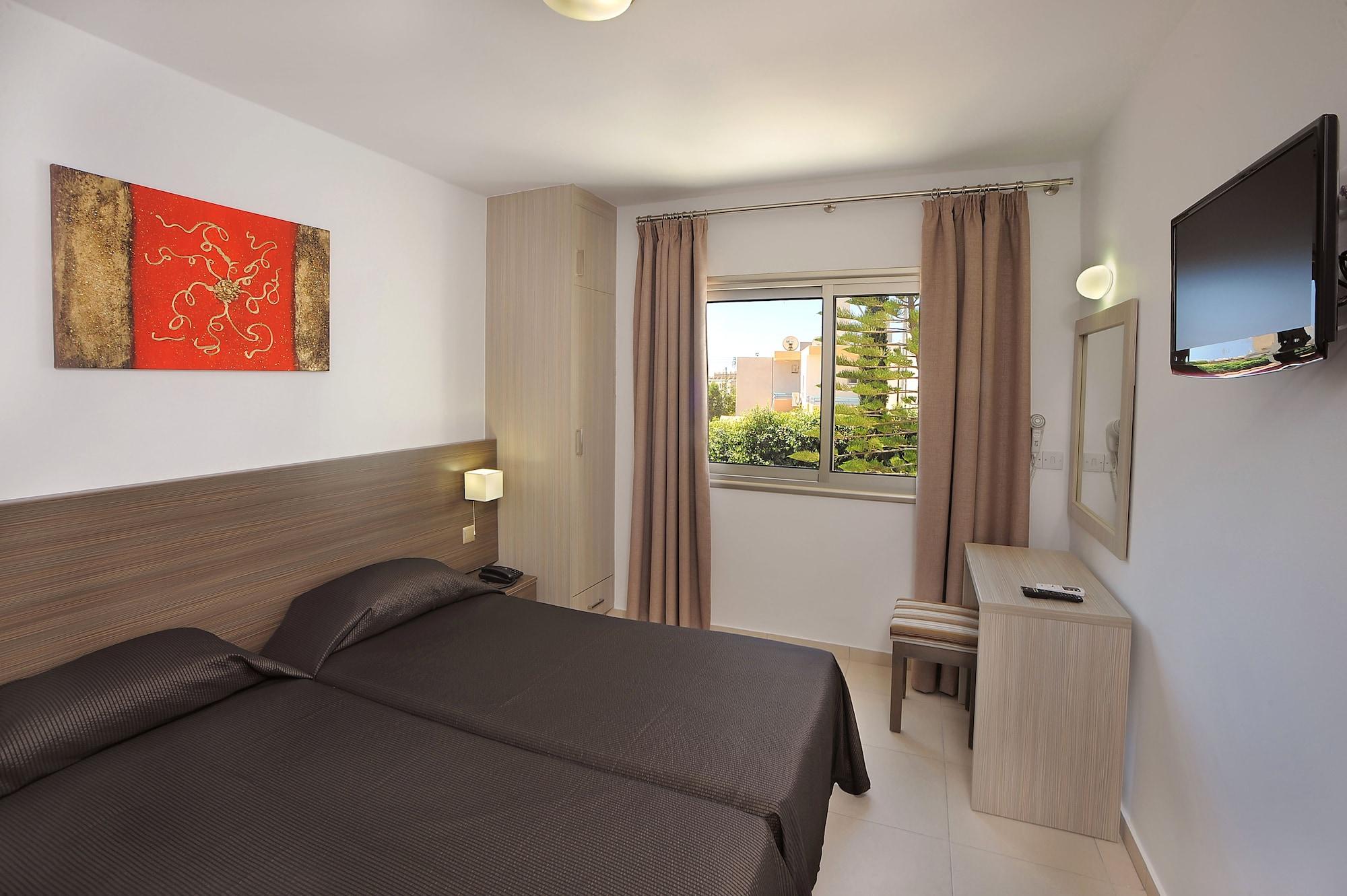 Petrosana Aparthotel 3*
