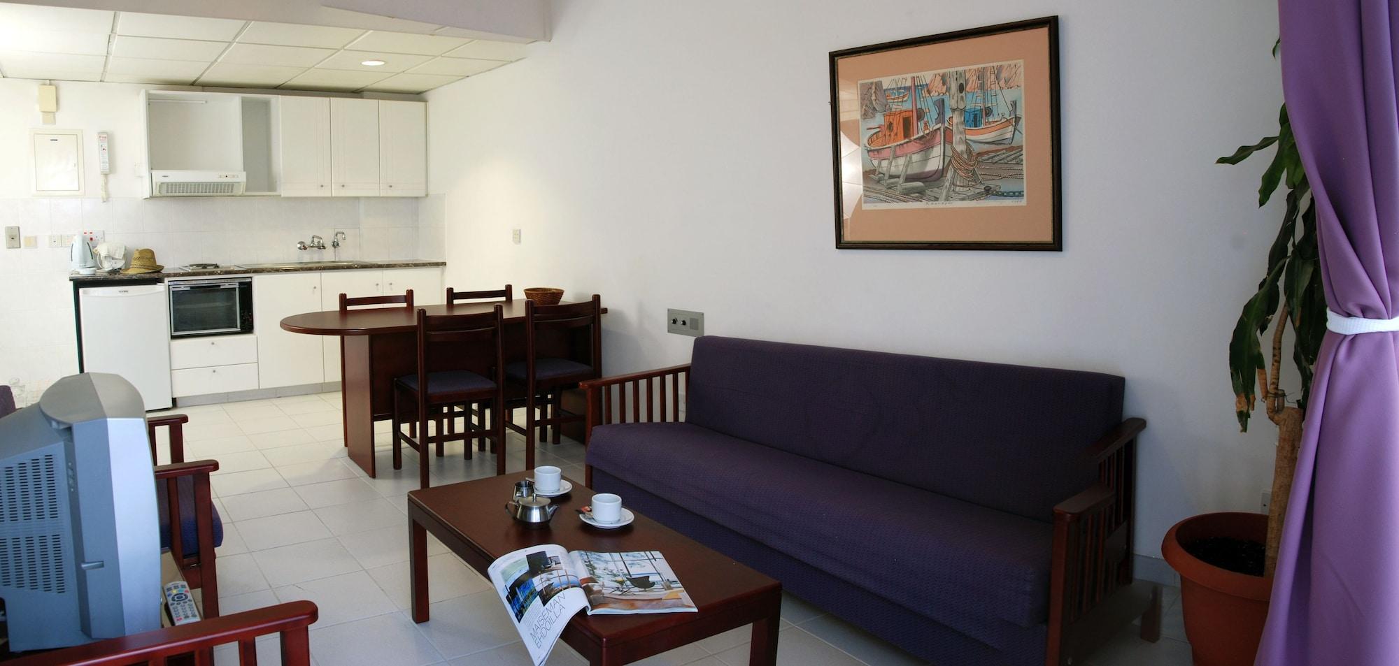 Aparthotel Blue Crane Apts